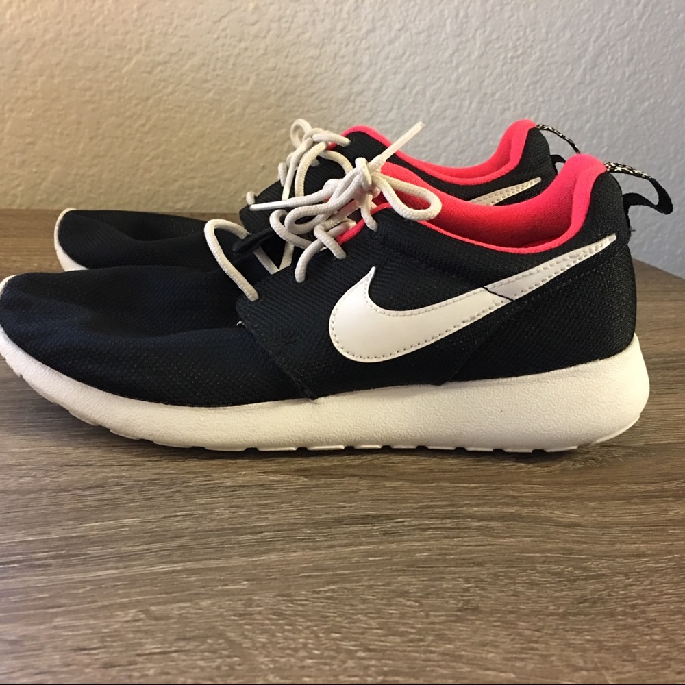 Girls Nike Roshe Run Shoes